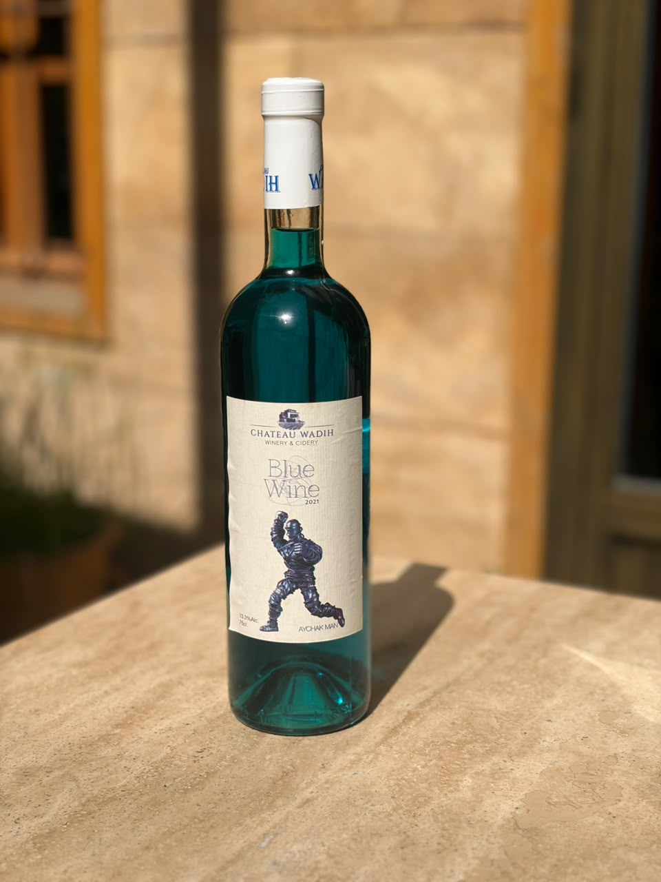 dry-blue-wine-ayshak-man-by-chateau-wadih